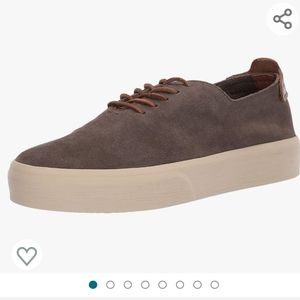 Like New Frye Beacon Low suede sneaker
